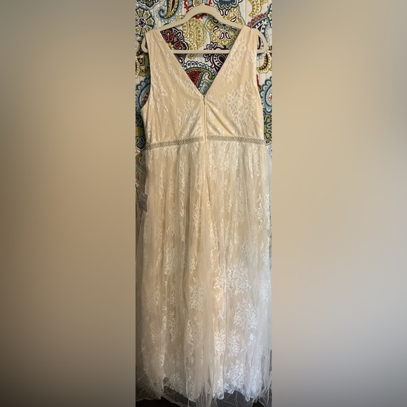 Lulus 2x Wedding Bridal Gown - Sweet Love Ivory Lace Beaded Maxi Dress - Picture 11 of 12